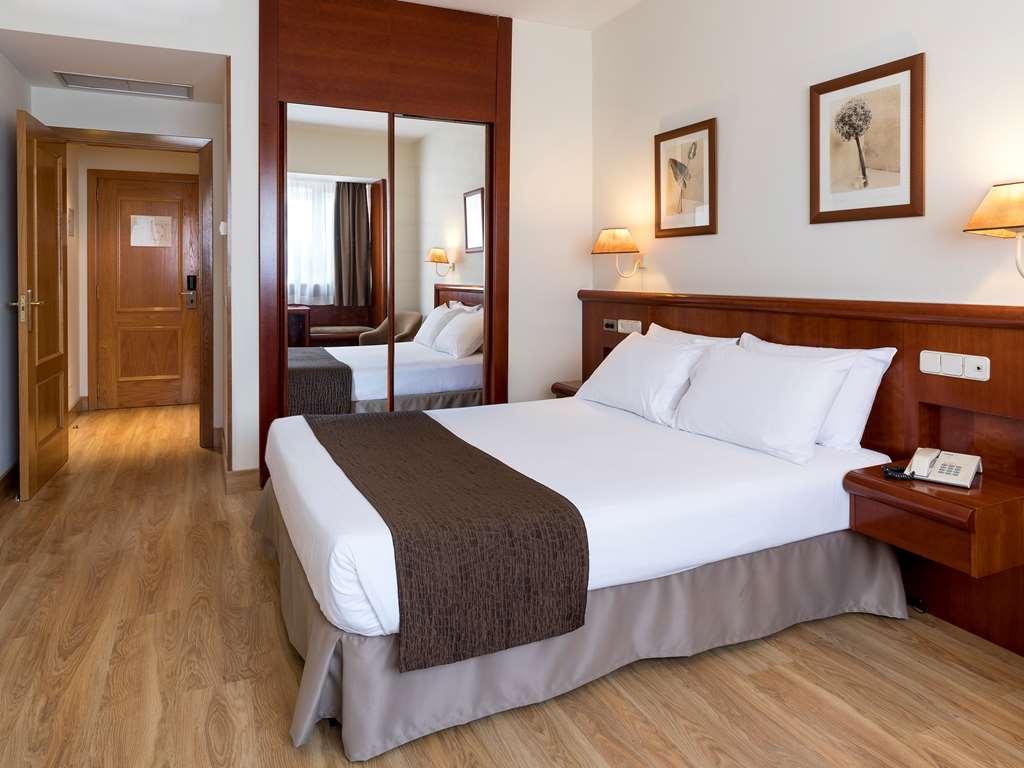 Rafaelhoteles Ventas Madrid Room photo