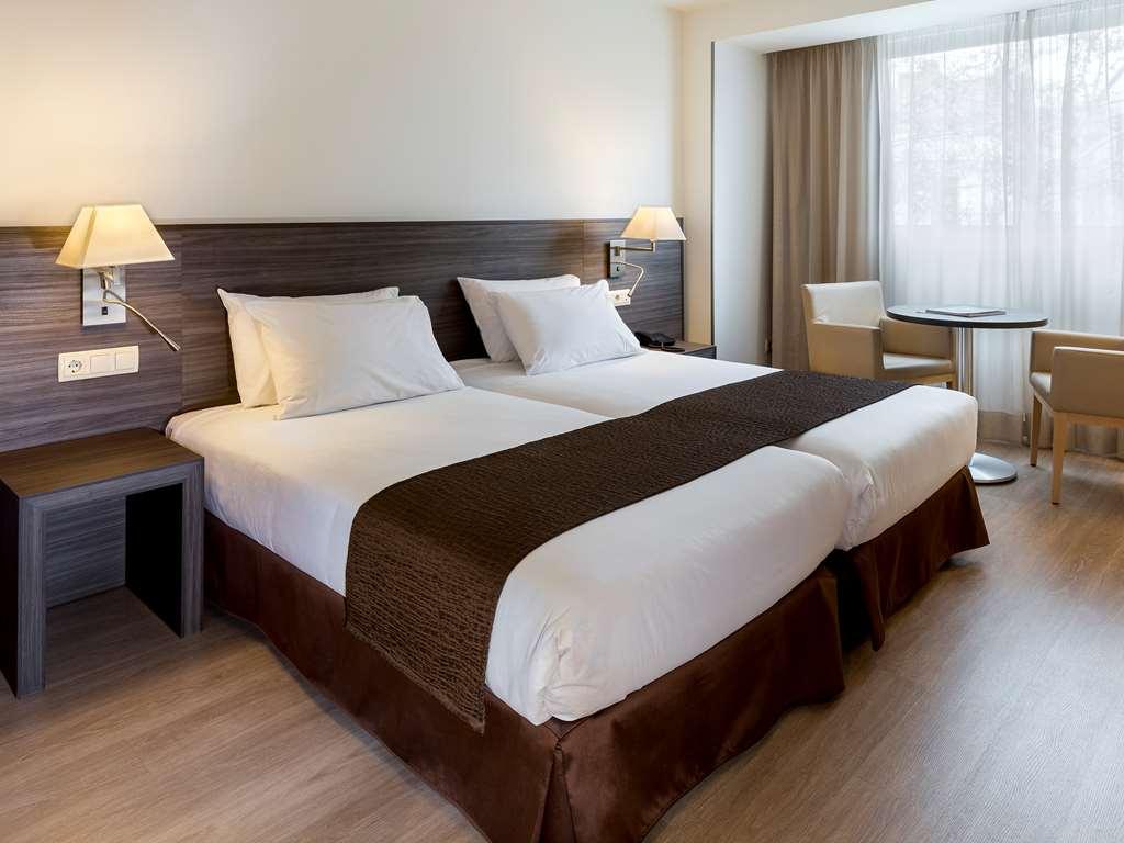 Rafaelhoteles Ventas Madrid Room photo